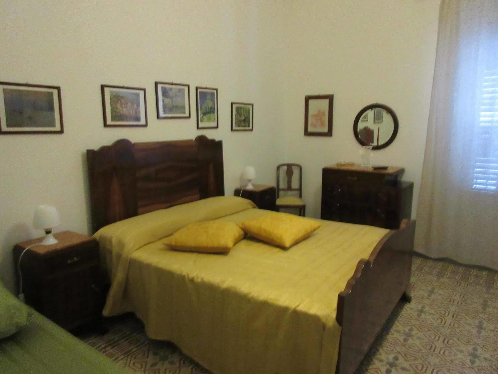 Le Case Di Katy Castellammare del Golfo Luaran gambar